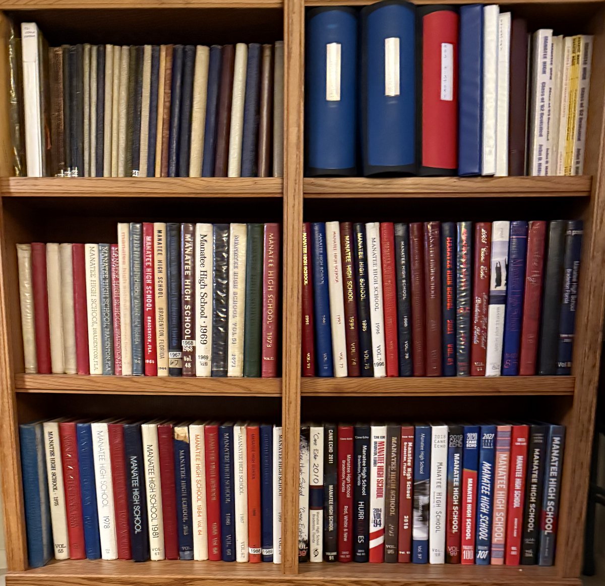ManateeAlumni's tweet photo. If you are an MHS graduate, visit our website to view all the yearbooks that have been scanned and contact us if you would like to have your yearbook included.

YEARBOOKS ON WEBSITE:
https://t.co/nJ2Ei0fciF

WE ARE MANATEE!! https://t.co/6WwT1Ciqp9
