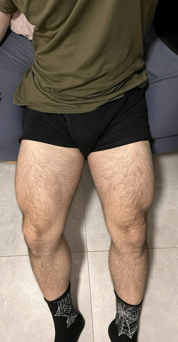 marchionao's tweet image. treinei pernas hoje rs