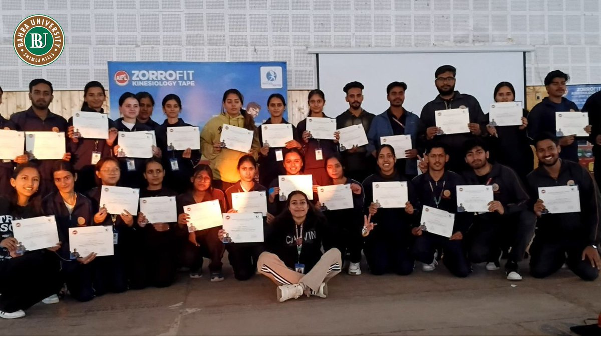 bushimla's tweet image. Bahra University physiotherapy students learned core kinesiotaping skills in a hands-on workshop led by Dr Mohammad Yasir with faculty support, giving seventy learners practical confidence for clinical care.

#BahraUniversity #ClinicalSkills #StudentLearning