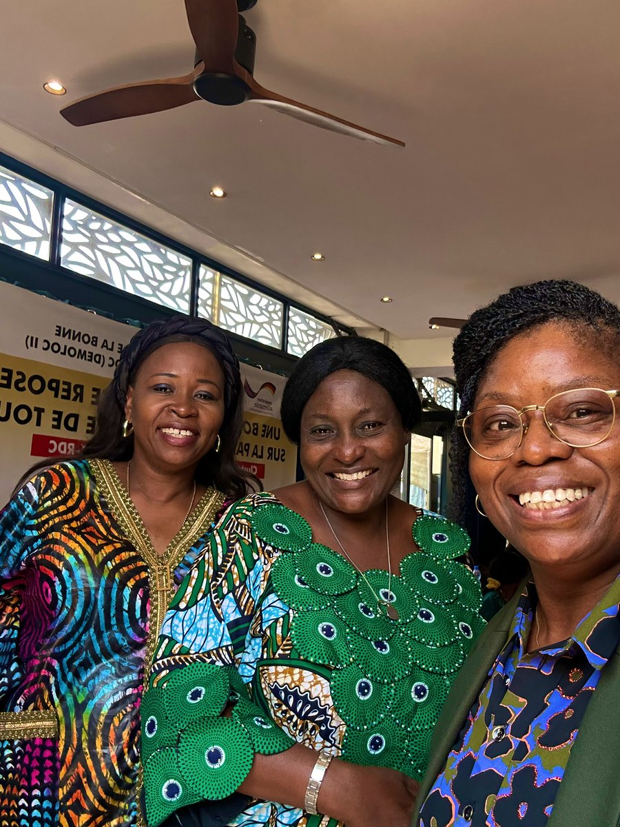 NELLYTSHELAMUT's tweet image. Derrière chacun de tes #choix d’hier, se cache une #valeur que tu portes en toi.
Parfois tu n’en as même pas conscience :
un geste de loyauté, une parole de vérité, un refus courageux, une limite posée…

Tout cela révèle ce que tu estimes important : #justice, #intégrité,…