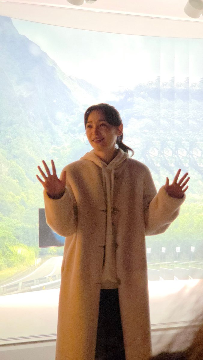 윤 tweet media