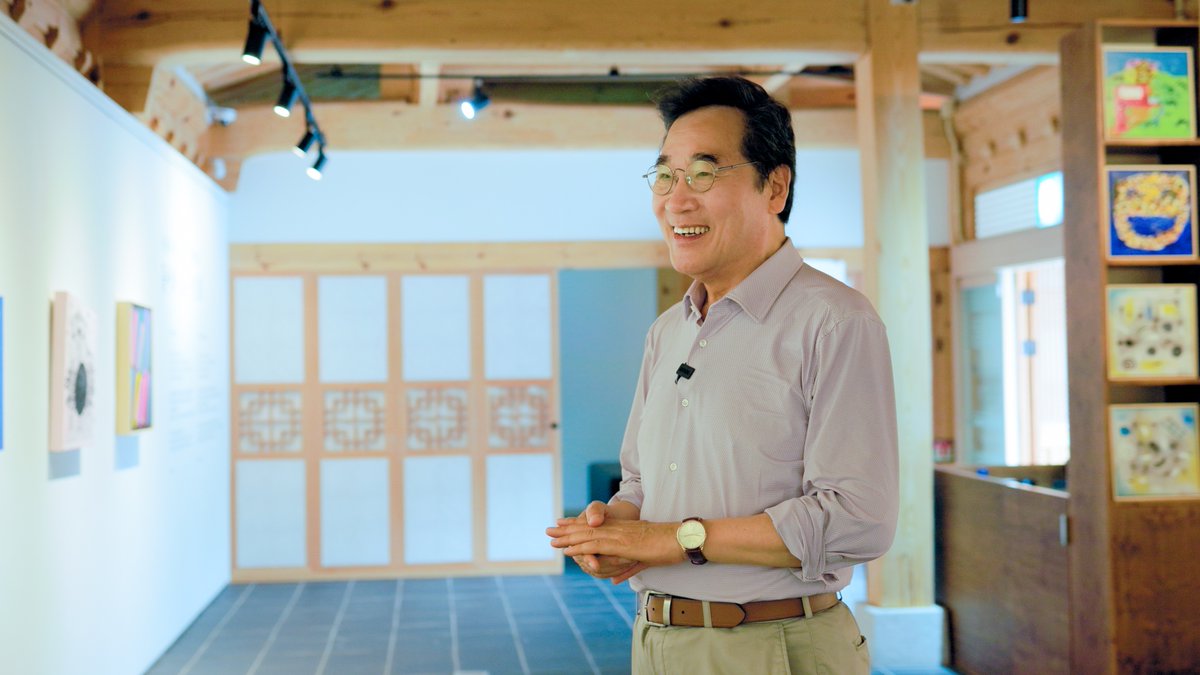 “윤동주처럼 고독하고 순수한 영혼에 좋은 친구 두 분이 계셨기에 윤동주가 문학생활을 계속 할 수 있었고, 지금 우리가 윤동주의 보배 같은 시를 접할 수 있게 됐다 하는 점에서 친구 두 분의 얘기를 곁들였습니다. 빈센트 반 고흐에게 동생 테오가 있었기에 고흐의 그림을 지금 우리가 접할 수 있는