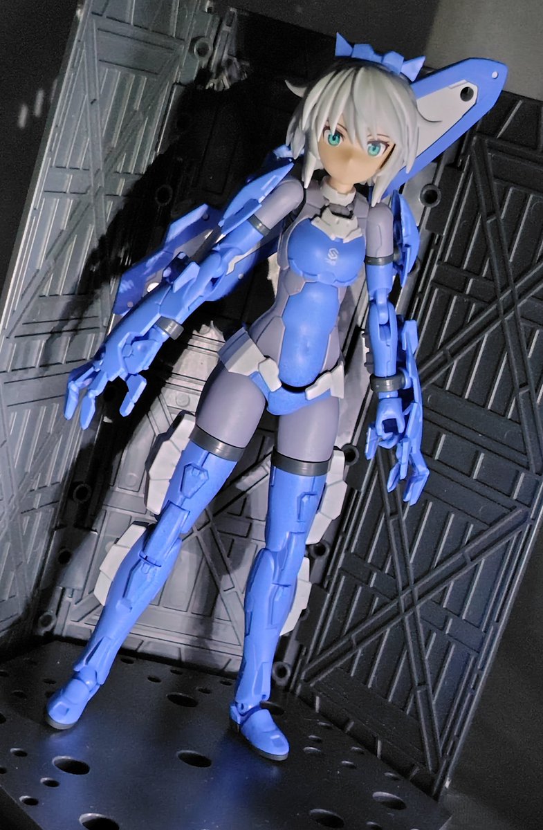 11月 12作目(2025:126) 30MS リシェッタ(イグライト01ウェア) 完成しま