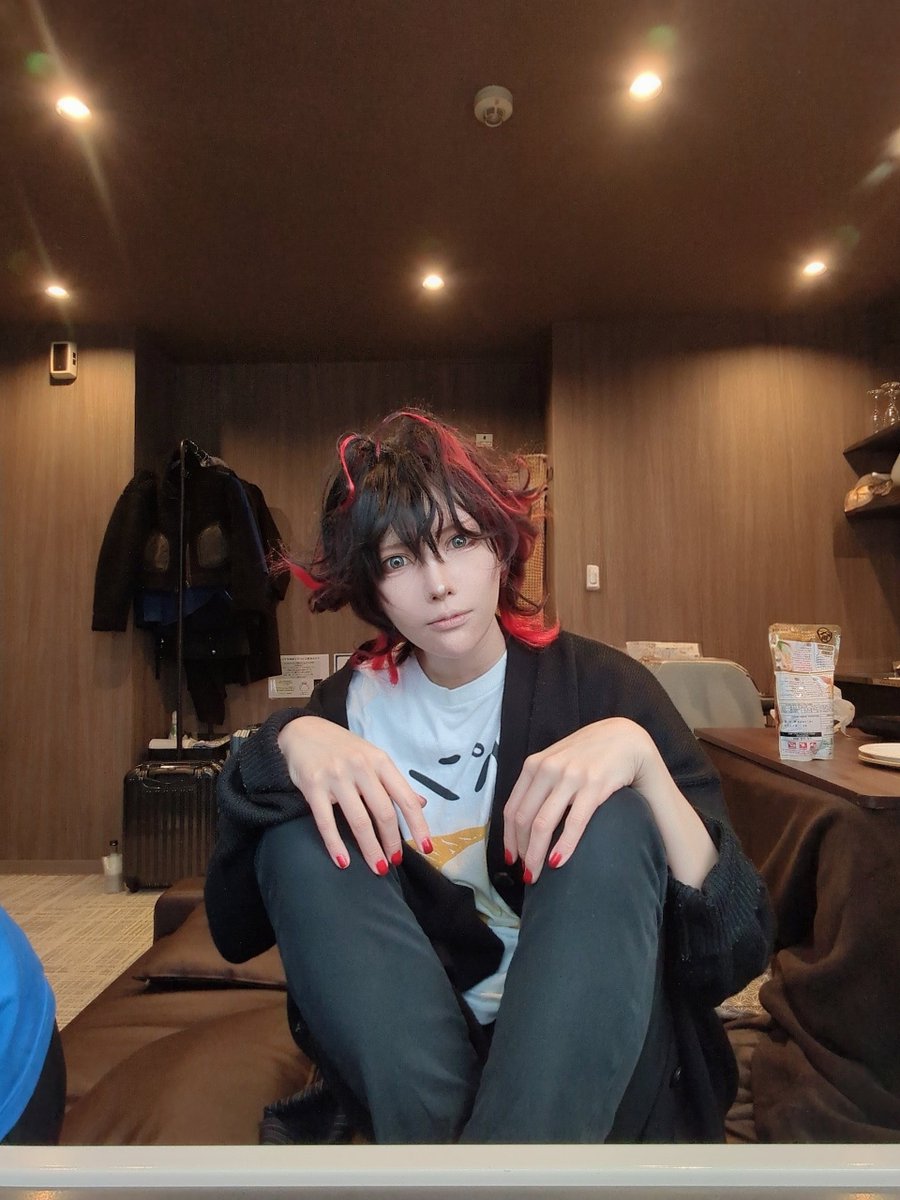 ※コスプレ
大変おそほーですが、昨日はダンテモドキしてました