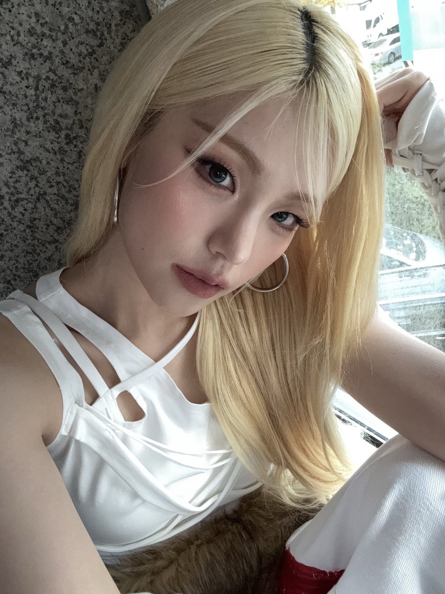 yjbubble's tweet image. [251124] 9:12PM KST