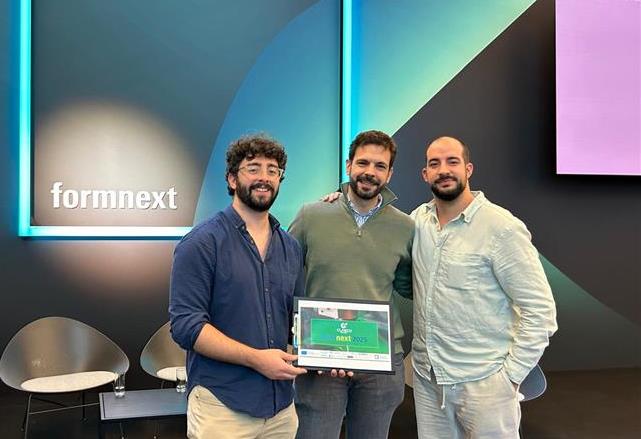 CATECTechCenter's tweet image. ➡️ Durante nuestra asistencia la semana pasada a #Formnext, la mayor feria europea del sector de la #fabricaciónaditiva, nuestros compañeros Mario Escudero, Álvaro Marchal y Daniel Hervás, hicieron difusión de proyectos estratégicos para #CATEC y mantuvieron reuniones con socios.