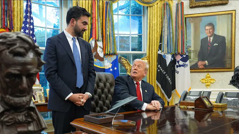 joghurtmartini's tweet photo. Get someone in life who looks at you the same way trump is looking at Mamdani. 
#cuties #Trump #Mamdani #loveisintheair https://t.co/Dr2MBS2sgi