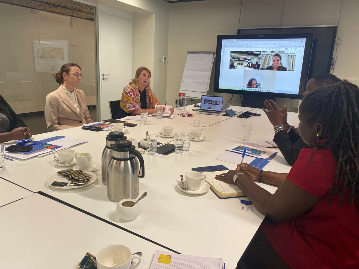 TpoUg's tweet image. 📊#CONNECTingForPeace Impact so far:
-
 🌟210 #CBS groups enrolled, reaching #3153 participants
 🌟 21 #graduatedgroups supported with #seed funds for income-generating activities #IGA
 🌟 Strong female participation and measurable improvements in psychosocial community cohesion.