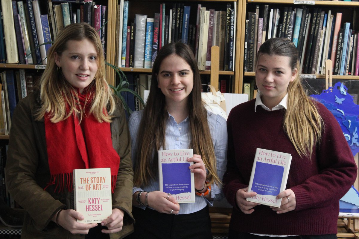 MiltonAbbey's tweet image. Critical and Contextual students travelled to Bath to the Holburne Museum to listen to a conversation between art historian and acclaimed writer, Katy Hessel and her great friend and colleague, artist Antonia Showering.

#MiltonAbbeySchool #Academic #SixthForm