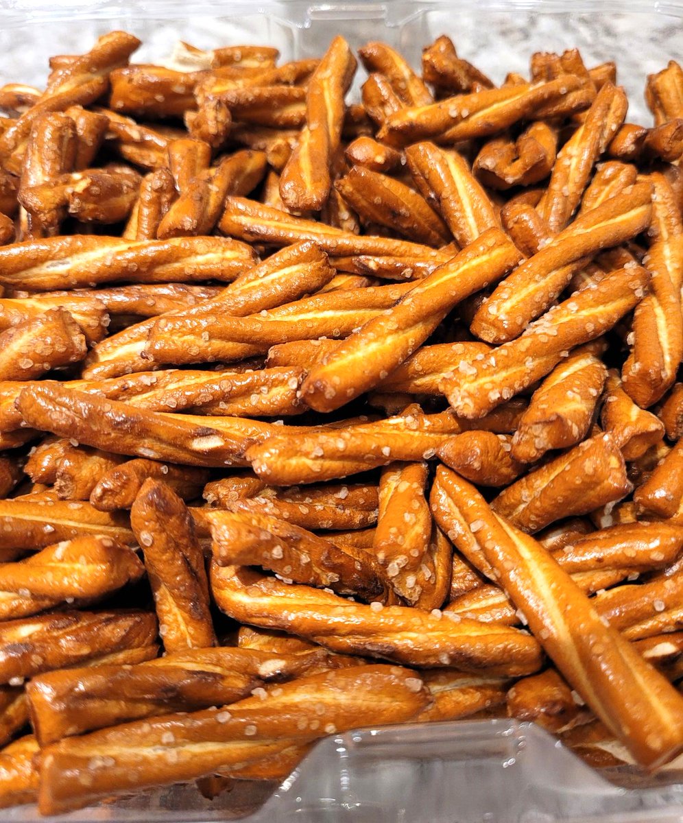 We’re thrilled to share our nearly storewide 10% off sale this week! It's the perfect time to stock up on baking supplies for your holiday treats. Don’t miss out on this wonderful opportunity to fill your kitchen!