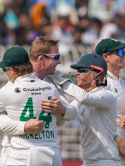 PyushDhingra's tweet image. Why Coach is selecting a Test side?

Captain should select &amp;amp; decide the Playing XI. Selectors &amp;amp; Coach are meant to play supporting role but in 🇮🇳 मामला उल्टा है.

#IndvSA #IndvsSA #CricketTwitter #Cricket #IndianCricket #TeamIndia #CricketNews #India #GautamGambhir #CricketFans