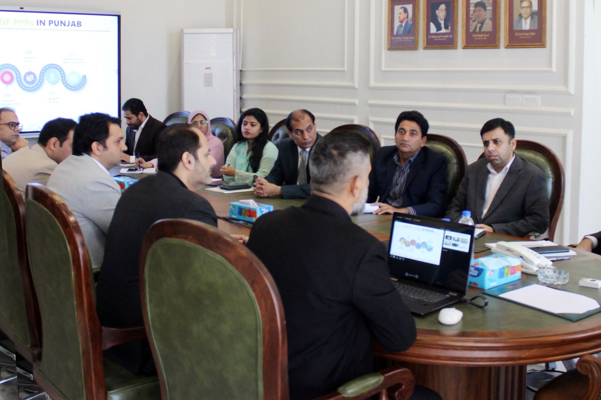 P4A_GOP's tweet image. P4A &amp;amp; IFC Engage with Higher Education Department!🎓

Focus:
🔹 Improving management of selected colleges
🔹 Student accommodation &amp;amp; multipurpose buildings
🔹 Establishing PPP Node in HED

These efforts will help build a potential PPP project pipeline with IFC.

#P4A #IFC #HED…