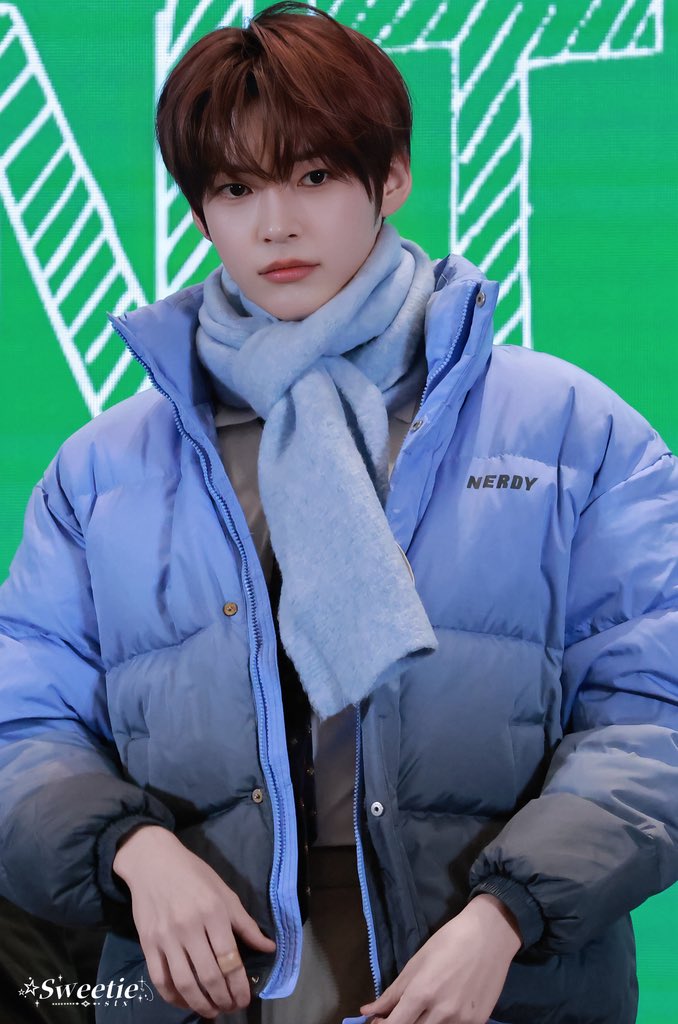 Sweetie_810's tweet photo. 251122 대면

❄️🧣 #성한빈

#SUNGHANBIN #ソンハンビン #ゼベワン
#ZEROBASEONE               #제로베이스원 https://t.co/lRcnIEb81I