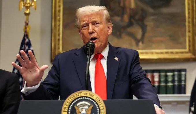 0x_Discover's tweet image. 🚨 RUMOR ALERT 🚨

🇺🇸 President Trump may sign a Bitcoin Reserve Executive Order today at 4 PM ET, according to crypto insiders.

If this turns out to be true…
 the entire market is about to go nuclear bullish