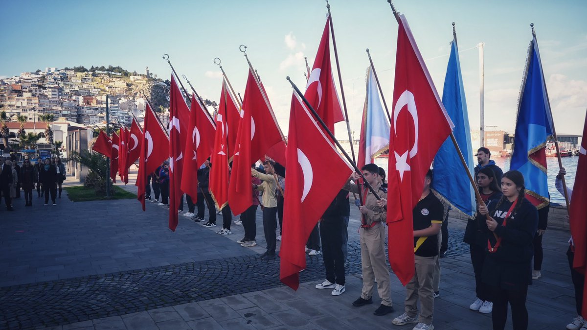 24 Kasım Öğretmenler Günü Çelenk Sunma Töreni

24 Kasım Öğretmenler Günü kapsamında, İlçe Millî Eğitim Müdürümüz Sayın İbrahim ATAMAN tarafından Atatürk Anıtı’na çelenk sunuldu. <a href="/ibrahimataman09/">İbrahim ATAMAN</a> <a href="/tcmeb/">Millî Eğitim Bakanlığı</a> <a href="/Aydin_MEM/">Aydın İl Millî Eğitim Müdürlüğü</a>