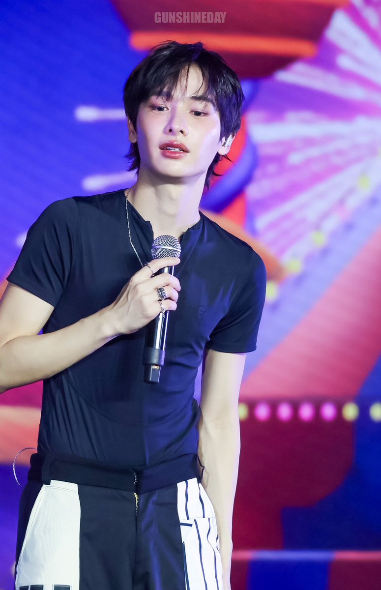 gunshineday's tweet image. เดี๋ยวเผลอน่ารัก เดี๋ยวเผลอเท่ ทำใจเซไปหมด😓

OFFGUN PEBACA MNL

@AtthaphanP 
#PEBACAConcertinManila
#กันอรรถพันธ์ #GunAtthaphan