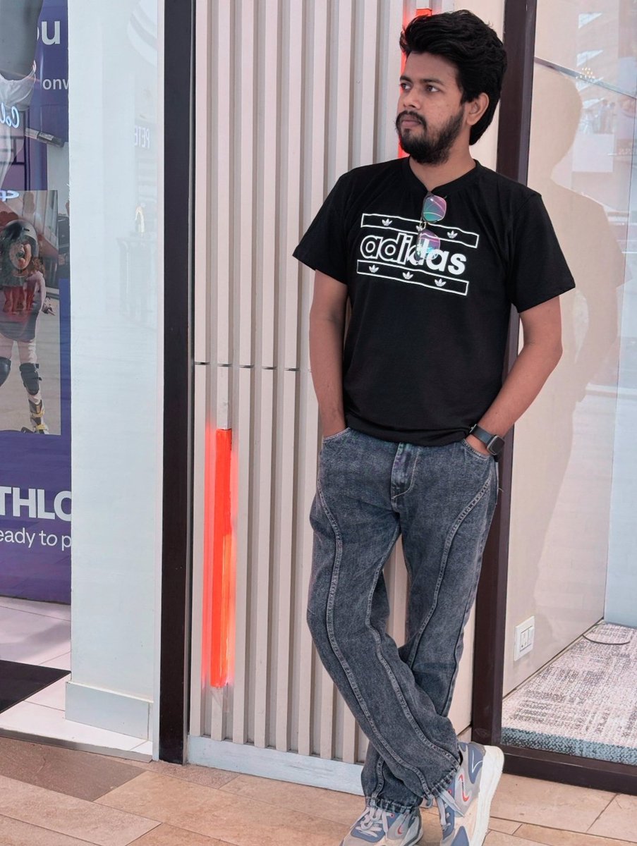 MdArsha19830154's tweet image. I’m not perfect, but I’m progressing__and that’s enough.💫
#selfmade #mindsetgoals #positivethinking #grindmode #believeinyourself #focus #nevergiveup #hustlemindset #dailytraining #disciplineiskey #motivationdaily #stayfocused #myjourney #drmarshad 💙🇮🇳