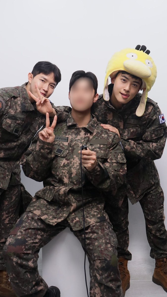 인스타스토리 재환이 등장‼️
#김재환 #KIMJAEHWAN 

🔗: instagram.com/stories/jmok0/…