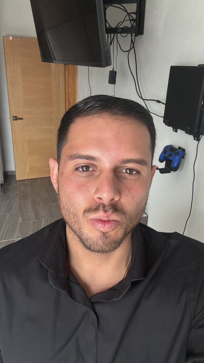 Heteros-engañados tweet media