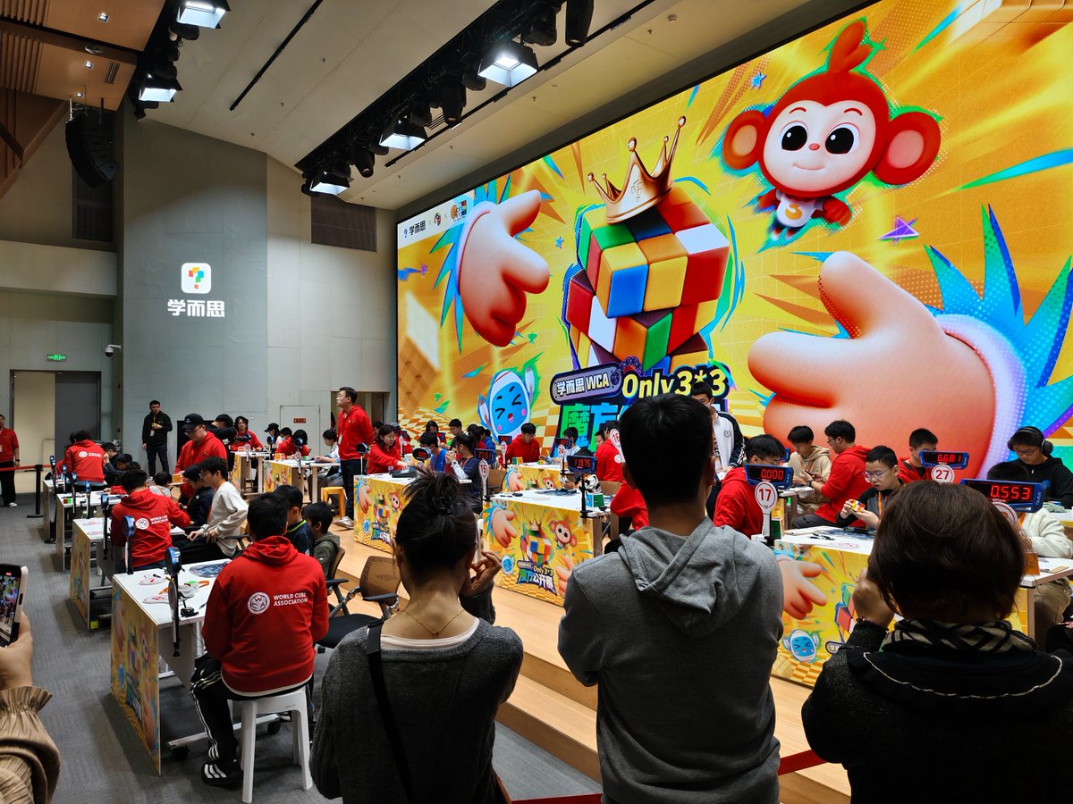 DailyBeijing's tweet image. Solving a 3x3 Rubik's Cube in under 4 seconds! On Nov. 23, a "3x3 Rubik's Cube Open Competition" was held in Beijing, where the participating #children wielded "#magic" on their fingertips. #rubikscube #rubik #rubikscubechallenge