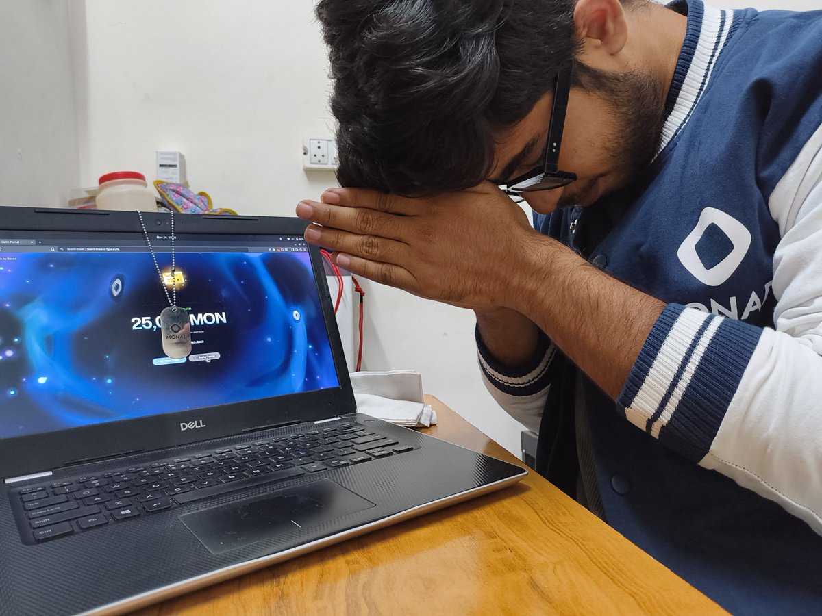 ayushcodesweb's tweet image. 1 hr left before @monad mainnet