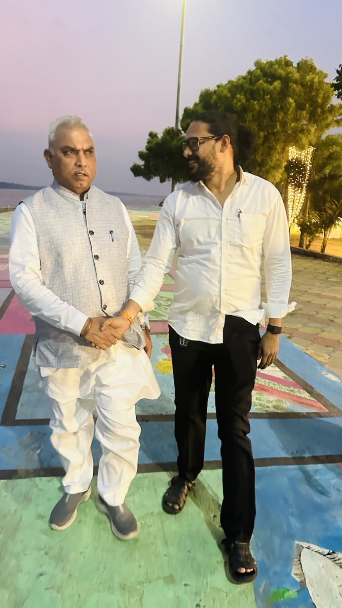 syed_bashabjp's tweet image. Good time with national saha sangatana mantri sri shiva prakash ji and our state president sri p v n madhav ji