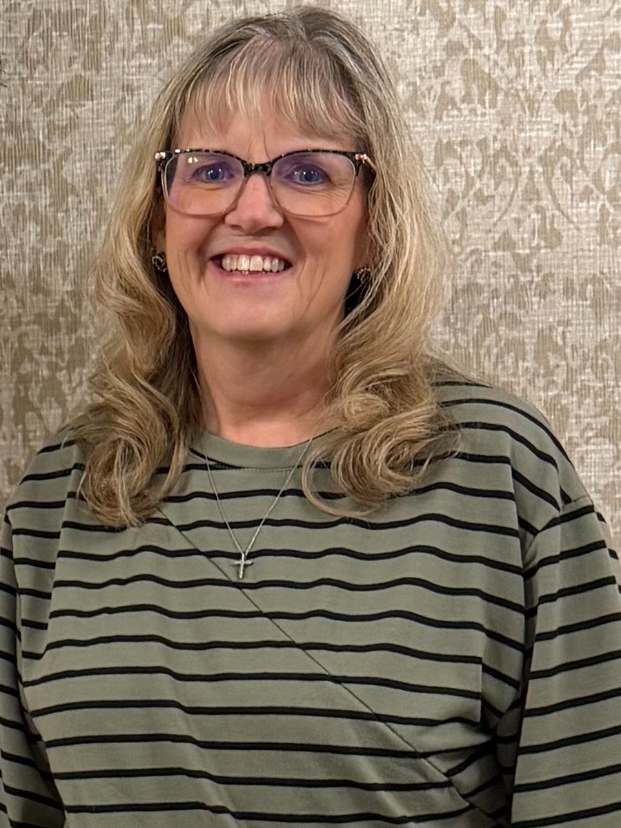 MCSWV's tweet image. Becky Ryder, an interventionist at Glen Dale Elementary School, has earned the West Virginia Reading Association’s Eddie C. Kennedy Award. This honor recognizes teachers who have made extraordinary contributions in helping students become proficient and passionate readers.