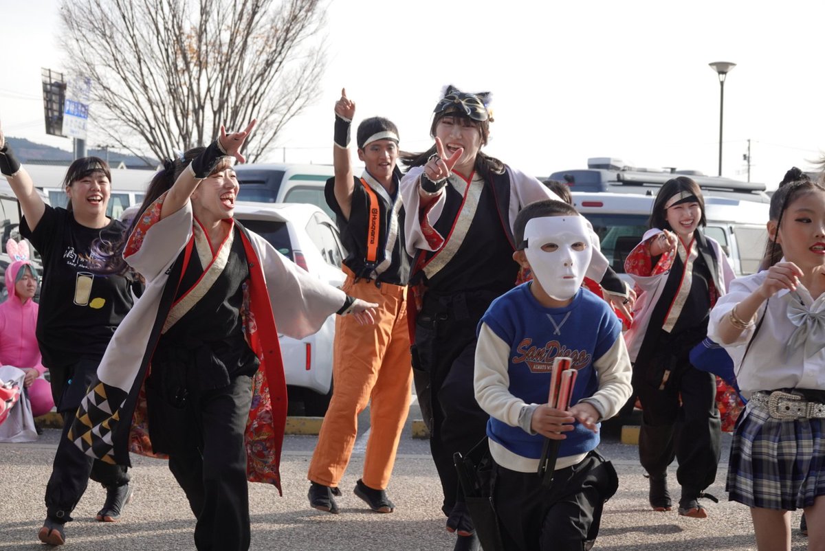 3a1c2517e361475's tweet image. 11月23日（日）
上品の郷よさこい演舞　１０
午後の部

紅翔連さんの演舞　紅坂

#上品の郷
#紅翔連