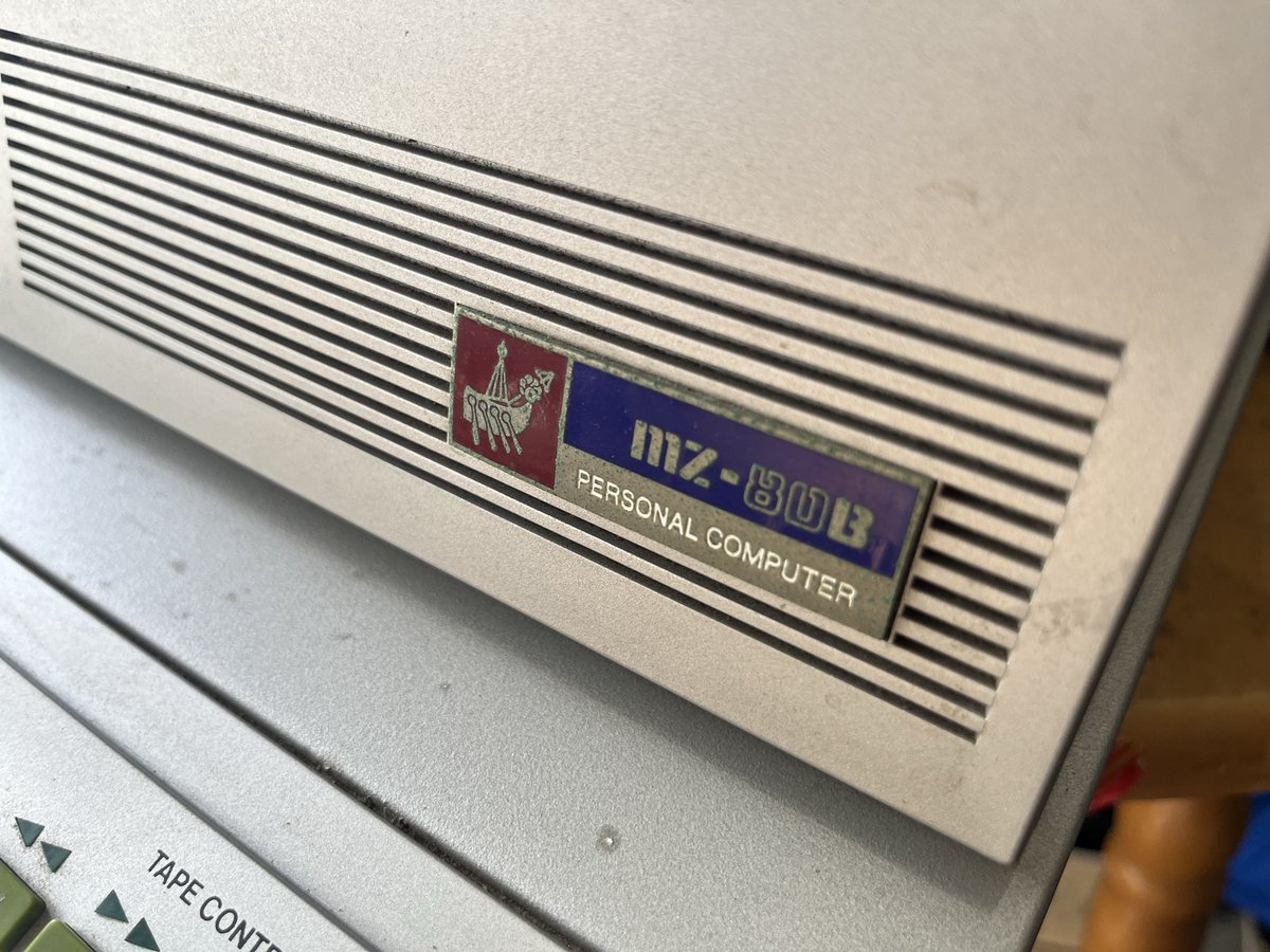 SHARP MZ-80B