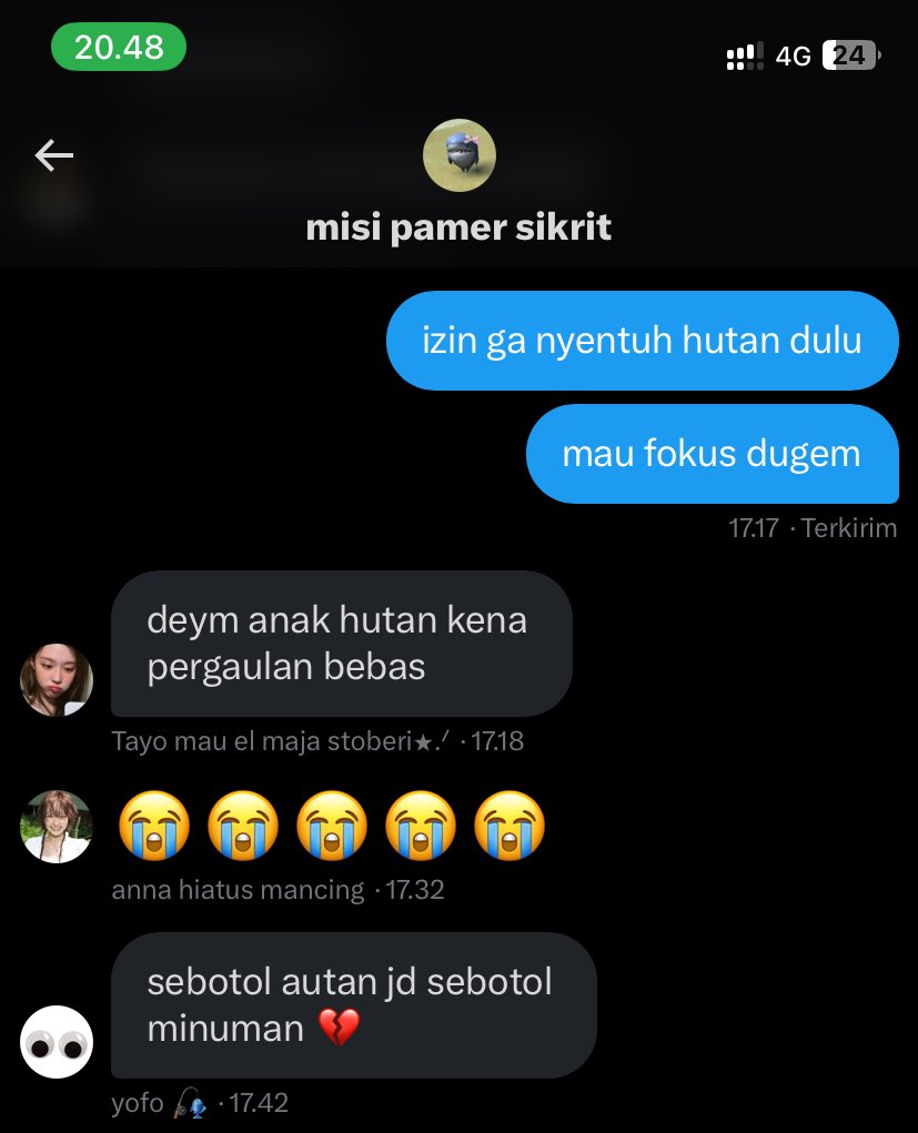 gitqris's tweet image. ngetawain ini 5 menit pls T-T