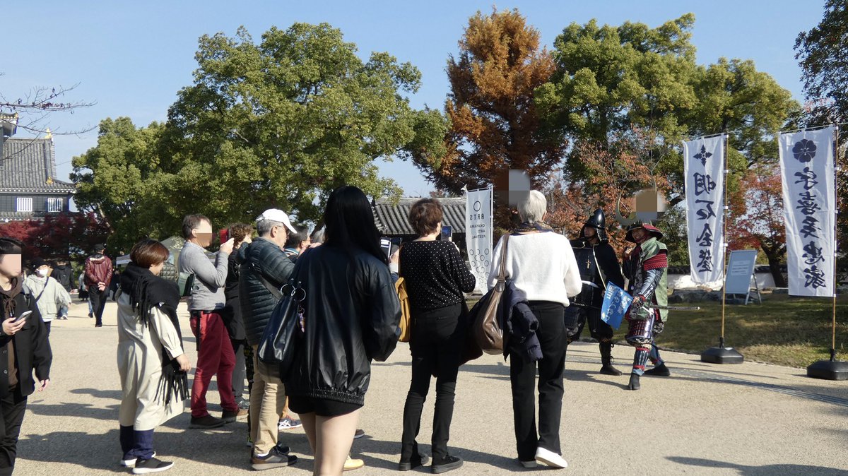 #岡山城でJAPANする⁉︎最終日。
記念撮影もおかげさまで行列ができ
お越しくだされたお客陣も楽しんでおられたご様子‼️
誠にうれしき限りじゃ🤗🎉

#岡山おもてなし武将隊
#明石全登