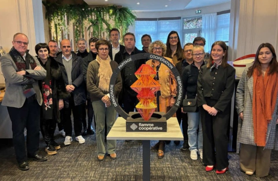 JPhilippebrun's tweet image. [#Ess - 🔥] @Presse_Evasion, T.#Bret : Elle a fait étape à @VilledAuxerre (89). La &quot;#Flamme coopérative&quot; a mis en lumière un #modèle fort, vertueux et... humain ➡️ presse-evasion.fr/index.php/comp… #Coops #IYC2025 cc @CoopFR @jsaddierESS @bastiensibille @CressBFC ⤵️