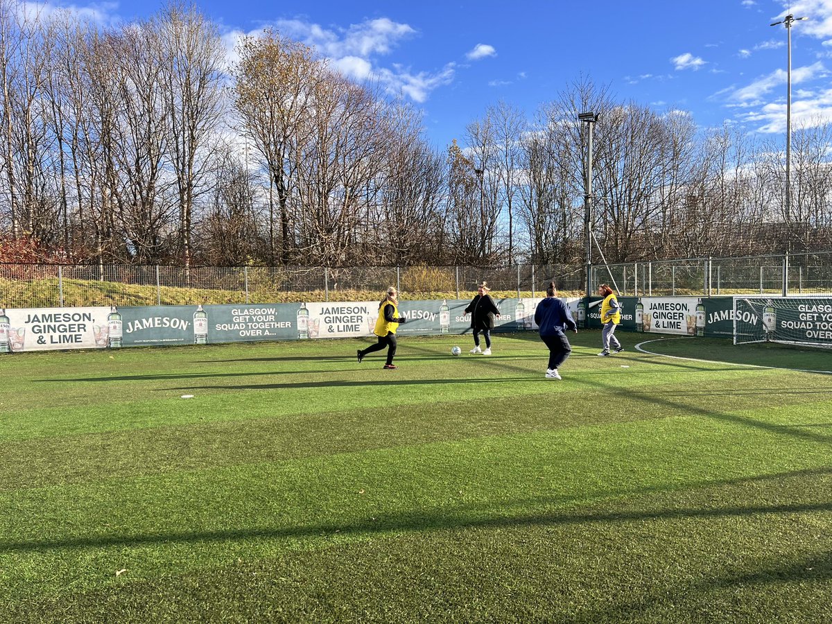 Monday morning fun session with these incredible Women <a href="/streetsoccerSCO/">Street Soccer Scotland</a> Bringing the energy and good vibes as always to our wee group! Footy, boxing and fun games! 🫶🏻⚽️🥊👭🏼 

Come join us every Monday, Free, fun Football and games 11-12.30 powerleague Glasgow. All Females 16+ ☺️