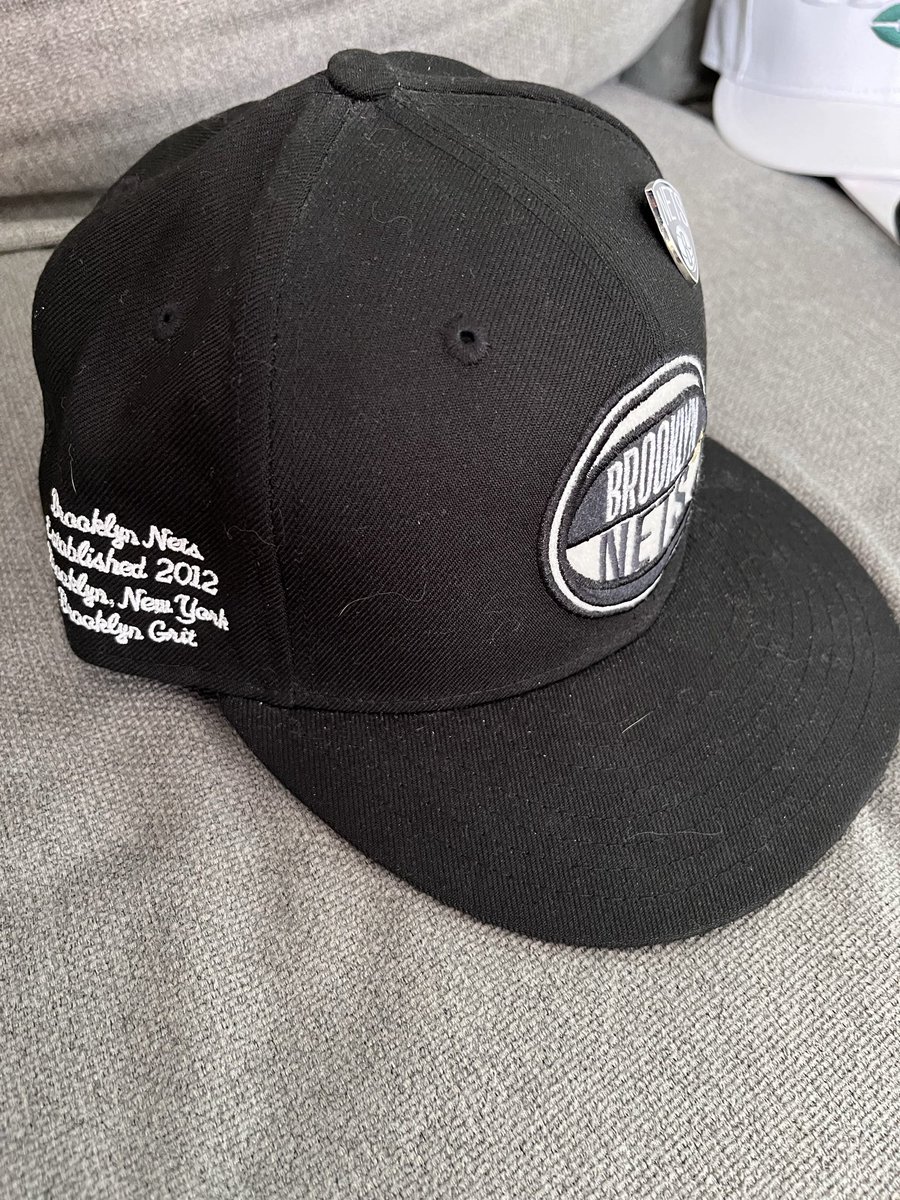 Muzixndmd's tweet image. #NetsCapOfTheDay
NBA draft collection. 2022.
#NetsLevel #NetsTwitter #UnitedBikeCaps #LidsLoyal #59Fifty #NetsOnYes 82 games, 82 different caps.
An absurd fact: the nets have a better road record than the Knicks. So chances are in their favor they win tonight. 😊