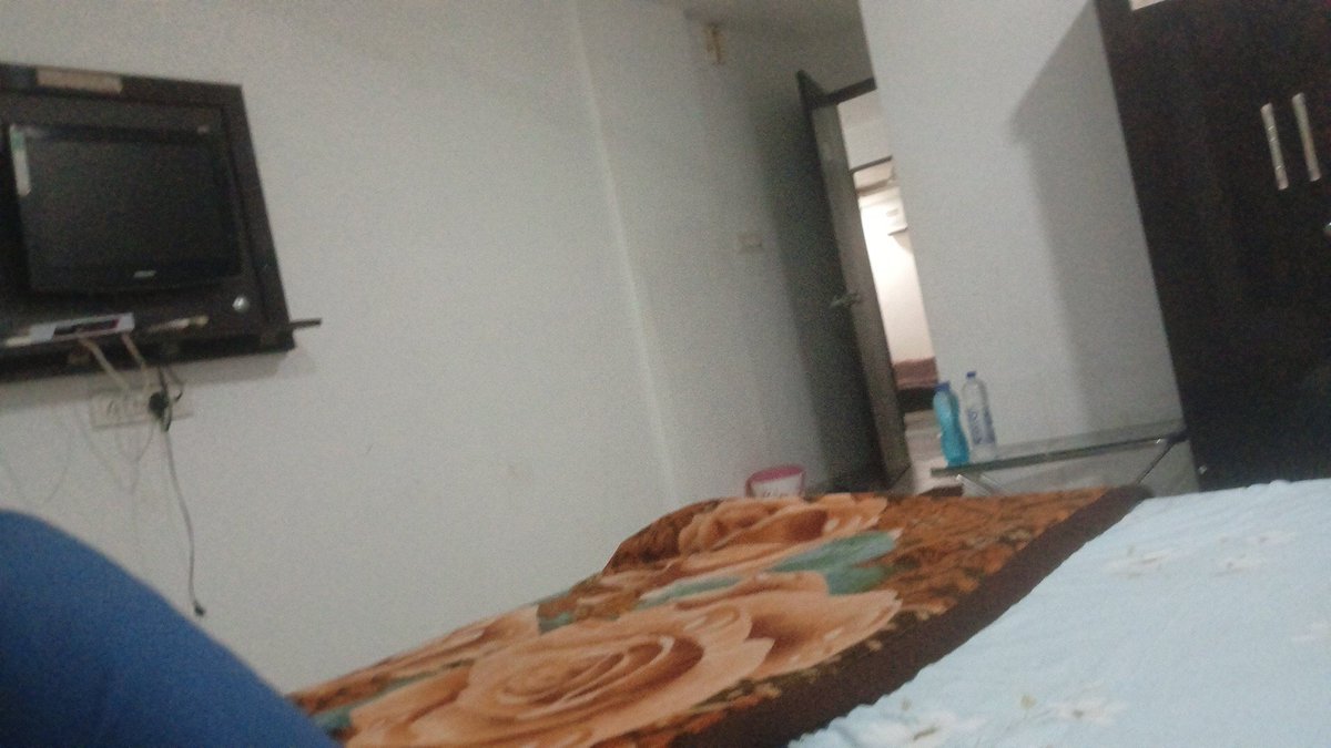 man_moji2's tweet image. Waiting someone એવું લખવું કેટલું યોગ્ય રેસે???