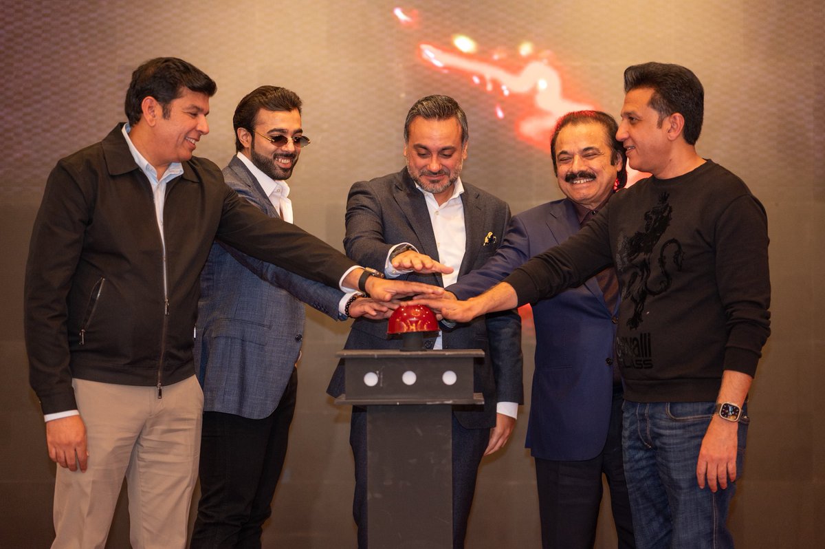 Saqibca's tweet image. No fanbase has endured more scars yet gave more heart.
We were the fortress when the walls were shaking. We raised the flags when hope was a whisper. We stayed. We believed. We conquered!! 

This renewal isn’t just a contract, it’s a testament to an unbreakable bond. Our love…