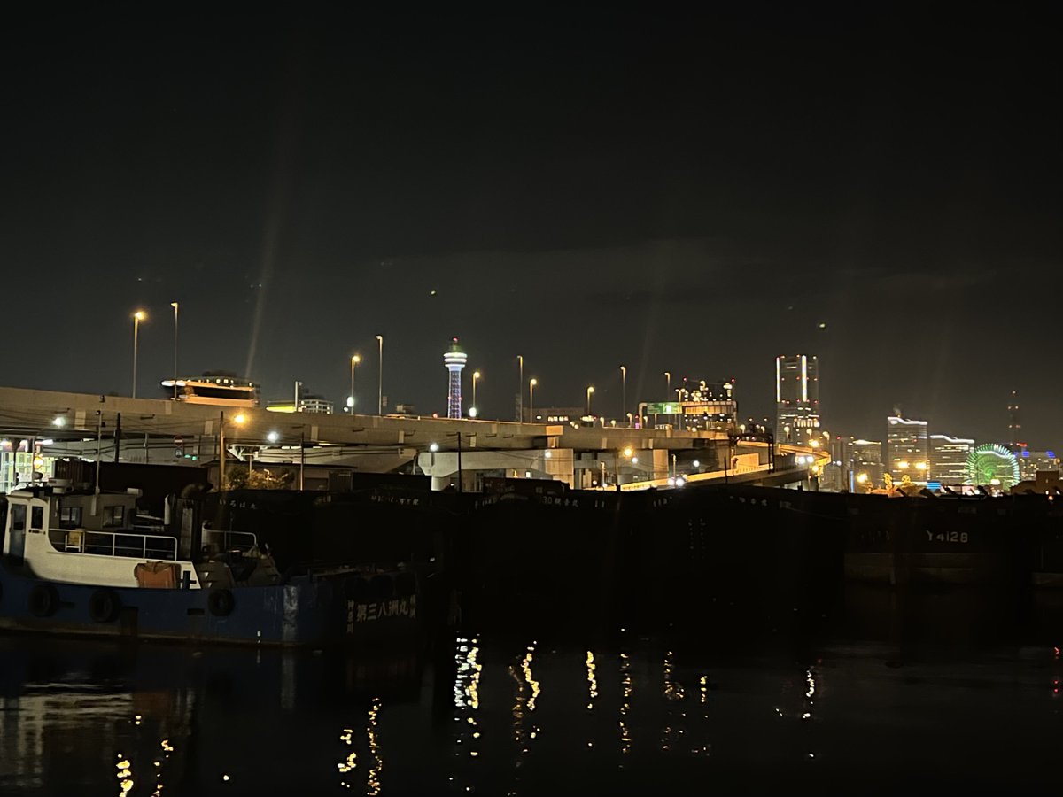 yukorin2's tweet image. 横浜ベイホールでコレクターズでした！
倉庫に吸い込まれずに無事に辿り着けてよかった☺️
2日前にお誕生日だったリーダー、おめでとうございます🥳🎂あんな65歳いないよ✨
(年長組の楽屋トークは笑った😂〇〇〇は悪い奴！)
ちょっと声辛そうだなって思ったけど、セトリも良く楽しいライヴでした😊