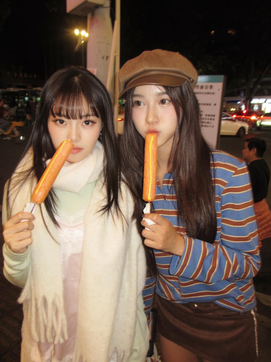 arhoungpamily's tweet image. como não amar arhoungpam, elas são fofas, elas combinam, elas são lindas, elas são perfeitas e elas são dois anjinhos, sério. 🔐🤍