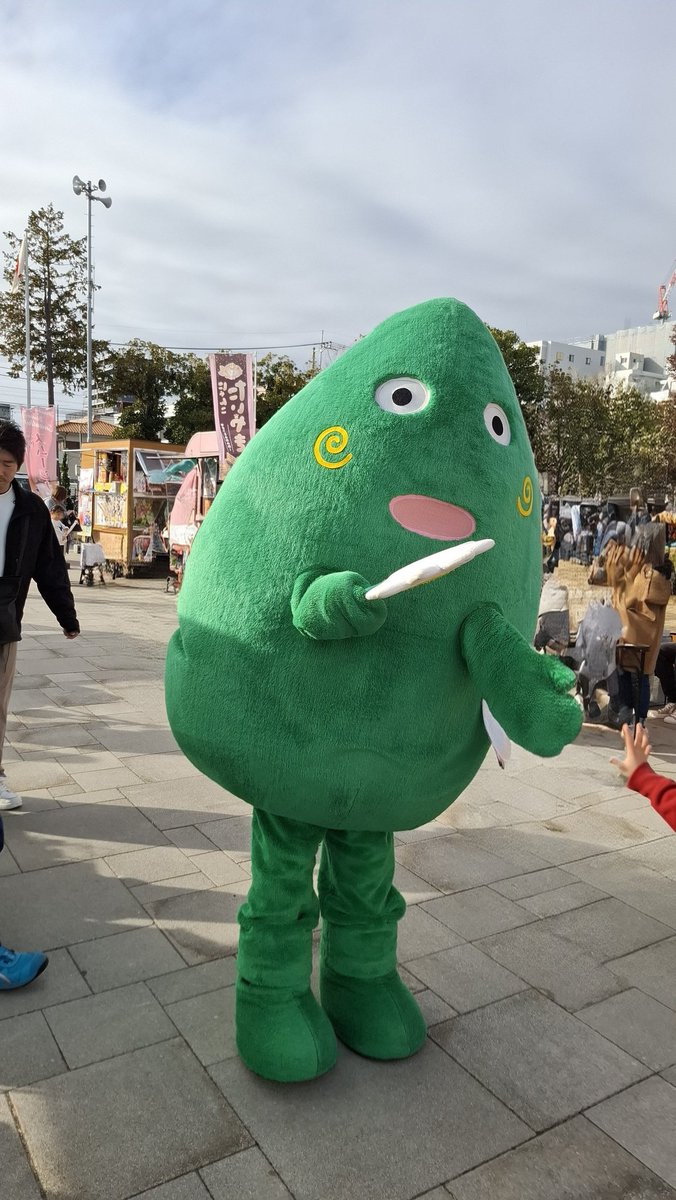 lepran2008's tweet image. 11月25日(火)は営業日です。
焼きたてパンの他に人気の焼菓子も取り揃えご来店をお待ちしています。
お車でお越しの際は、店舗すぐ横にあります駐車場をご利用下さい
お支払いは現金の他、PayPayや楽天Pay、auPay などもご利用出来ます。
週末の #にじいろ大和
にはご来店ありがとうございました。