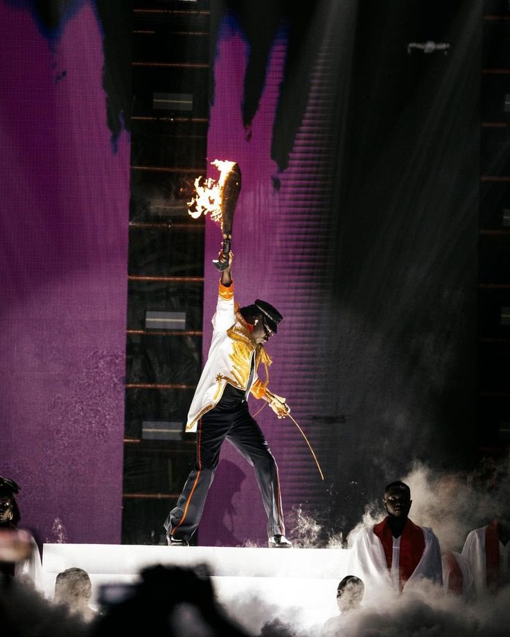 🚨🚨 <a href="/stonebwoy/">THE TORCHER</a> is the only Ghanaian artist in the modern era to overfill the Accra Sports Stadium—pushing attendance far past the 40,000 capacity to over 55,000 for a single, fully TICKETED event 
bhimfestival.com| *714*2025#