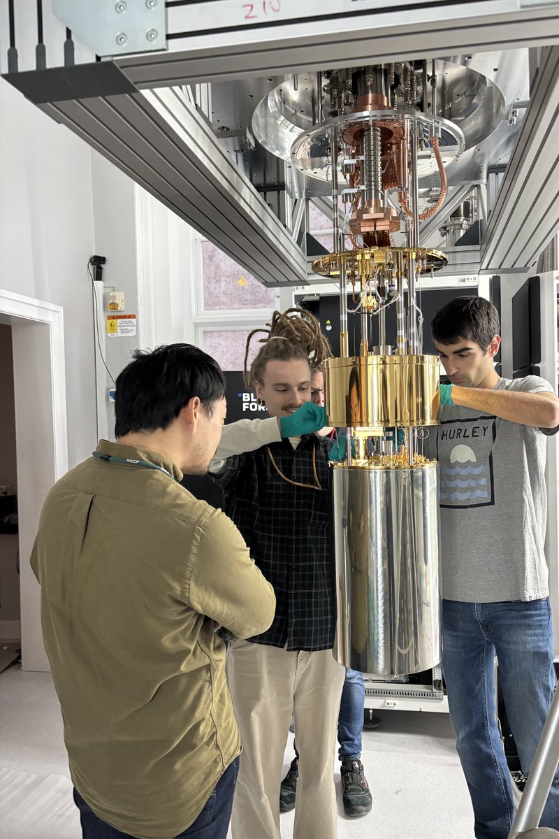 BlueFors_Ltd's tweet image. Check out this stunning LD installation at the Niels Bohr Institute @koebenhavns_uni!

They are powering research at the Superconducting Quantum Optics Lab, led by Asst. Prof. Shingo Kono, part of the @nqcp_nbi.

Wishing the team great success!

#quantumcomputing #CoolForProgress