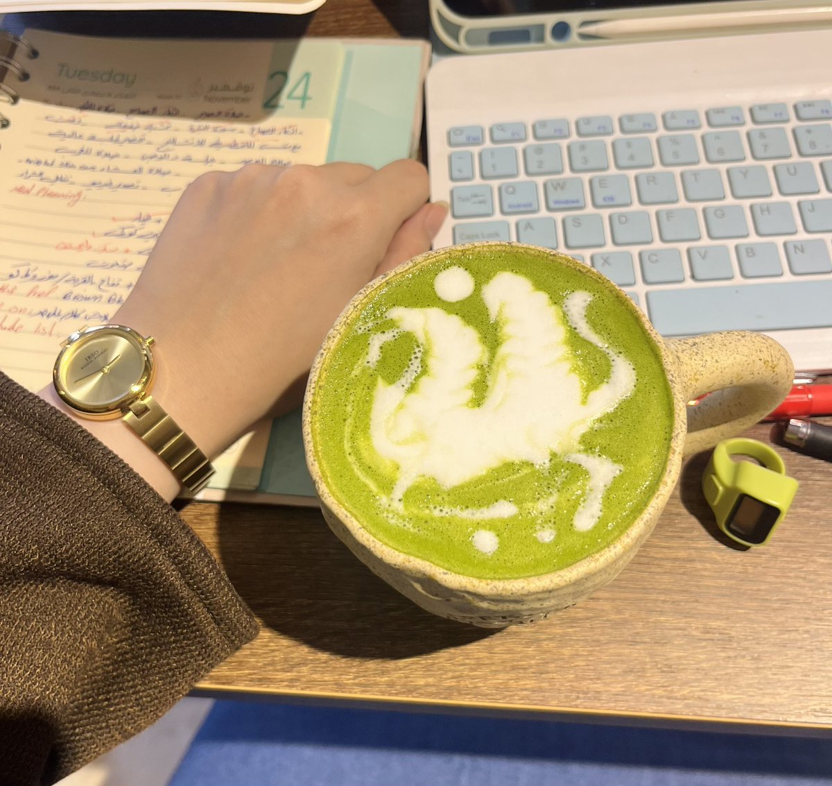 اصدقائي يتم الآن إعداد تحدي رائع .. بتفاصيل مُلِمة لكل ال Dieting skills وربطها بالعادات وال reward system استعدادًا لسنة جميلة مليانة بالصحة والخير علي الجميع يا رب .. Something delicious cooking over a gentle fire ♥️🌱