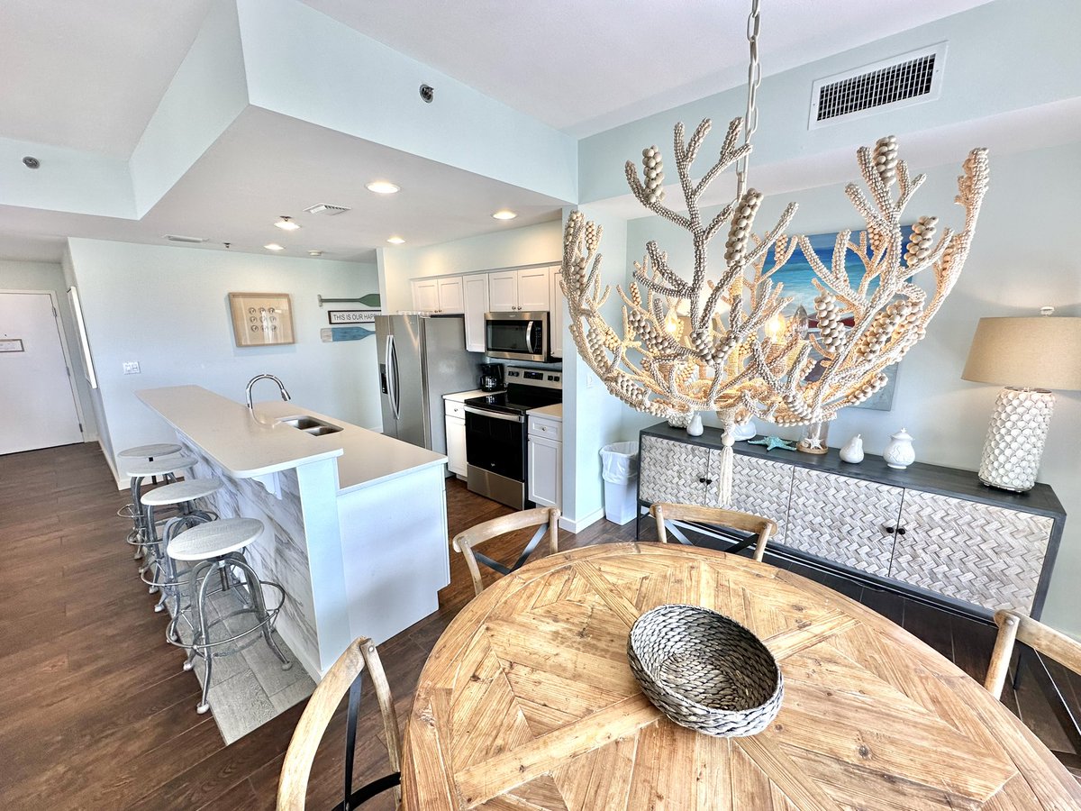 Experience the ultimate beach getaway at Luau I #7801/7803! 🌴✨ With its AMAZING pool, stunning Gulf views, and luxurious amenities, this 18th-floor condo is perfect for your next vacation.

Enjoy 1,600+ sq ft of space with three bedrooms, three bathrooms, and a large balcony!