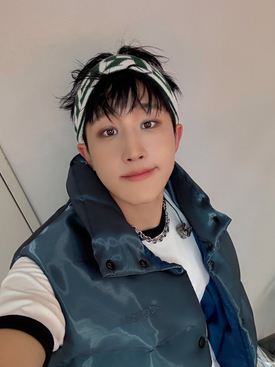 JINJIN_offcl's tweet image. [💬]

일본의 마지막 까지 
주니지니 활동이 끝나버렸다 ㅎㅎ 
로하!! 너무너무 고생했고 고마워!! 사랑해😍

#진진 #JINJIN