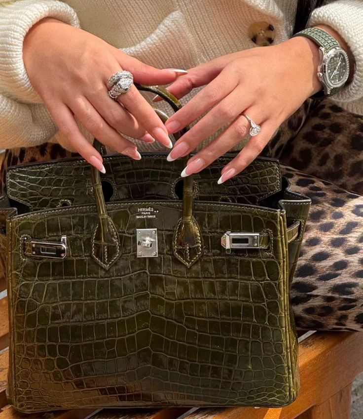 Beauty ✨ (@outfit_luxy) on Twitter photo 