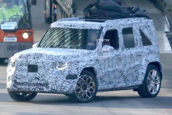 AutoWeek's tweet image. De G-klasse krijgt een kleiner en veel goedkoper zustermodel. Dit is de (ook elektrische) Mercedes-Benz g-Klasse! autoweek.nl/autonieuws/art…
