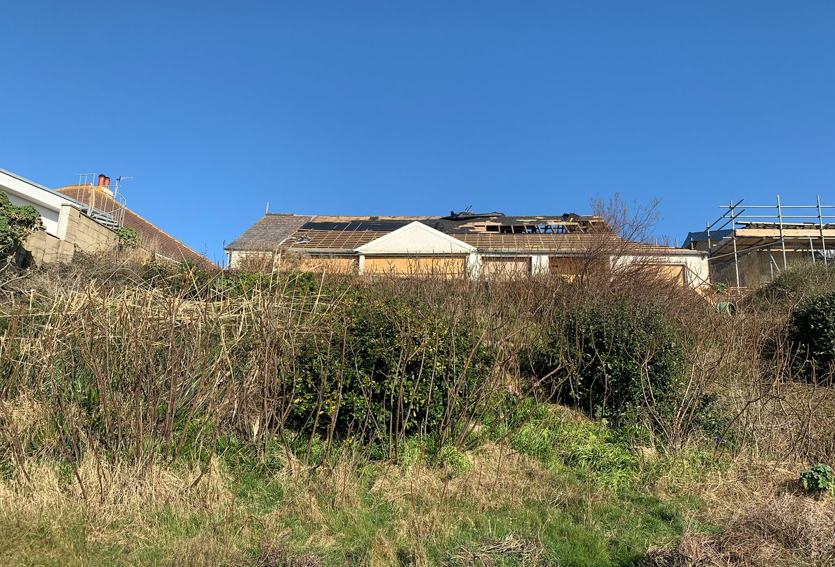 QEDStructures's tweet image. 42 Brighton Road – Project Refresh

This was a new-build development sitting right on Lancing beach, offering high-end coastal living with sea views. 

This project had a dramatic transformation.

View more of our projects here
qedstructures.com/projects/?utm_…

#ProjectRefresh #WestSussex