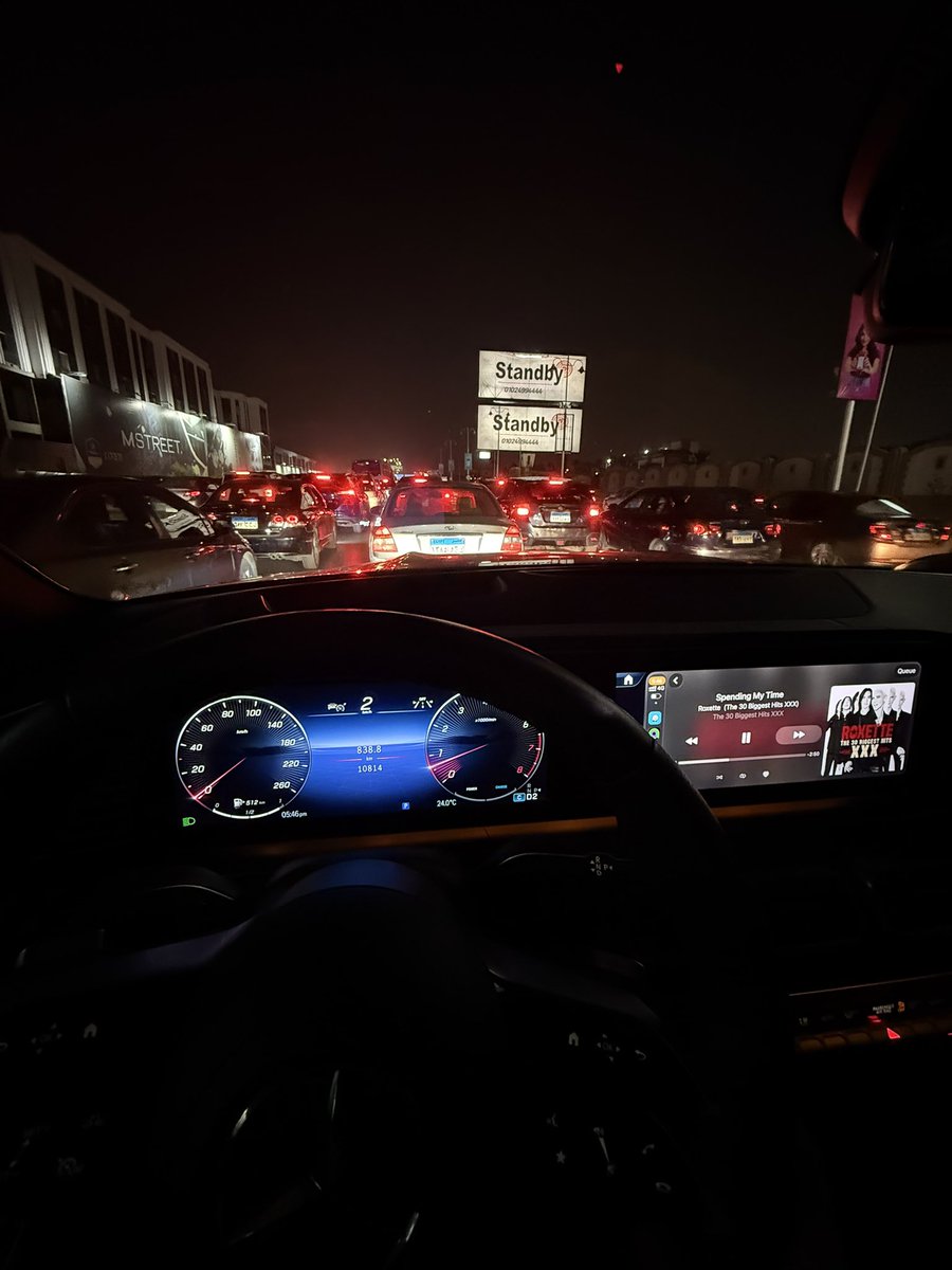 Terrible traffic!! Nice music👍