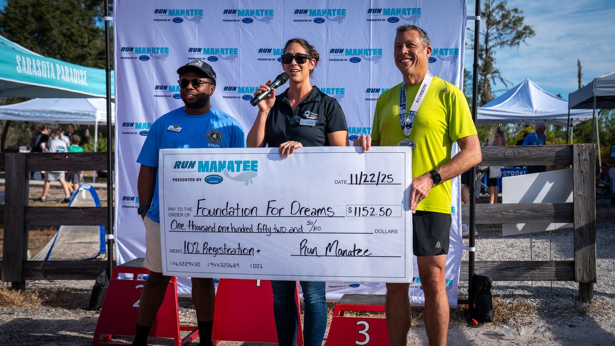 ManateeGov's tweet image. Run Manatee’s first season has crossed the finish line! This past Saturday, participants of the 5K series, sponsored by Run With Purpose Nutrition, were able to warm up with Nick Nolting Training and cool down with Yoga by Rachel Kisellus of Wildflower Hoop Yoga. Thank you to…
