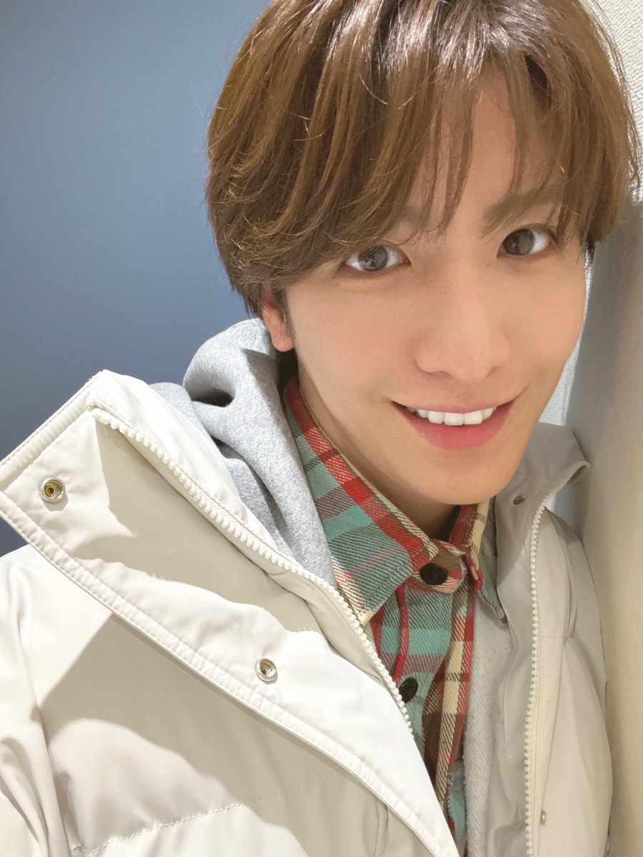 松岡卓弥 公式クリアファイル MATSURI 松岡卓弥 クリアカード1枚と名前シール2枚 - メルカリ